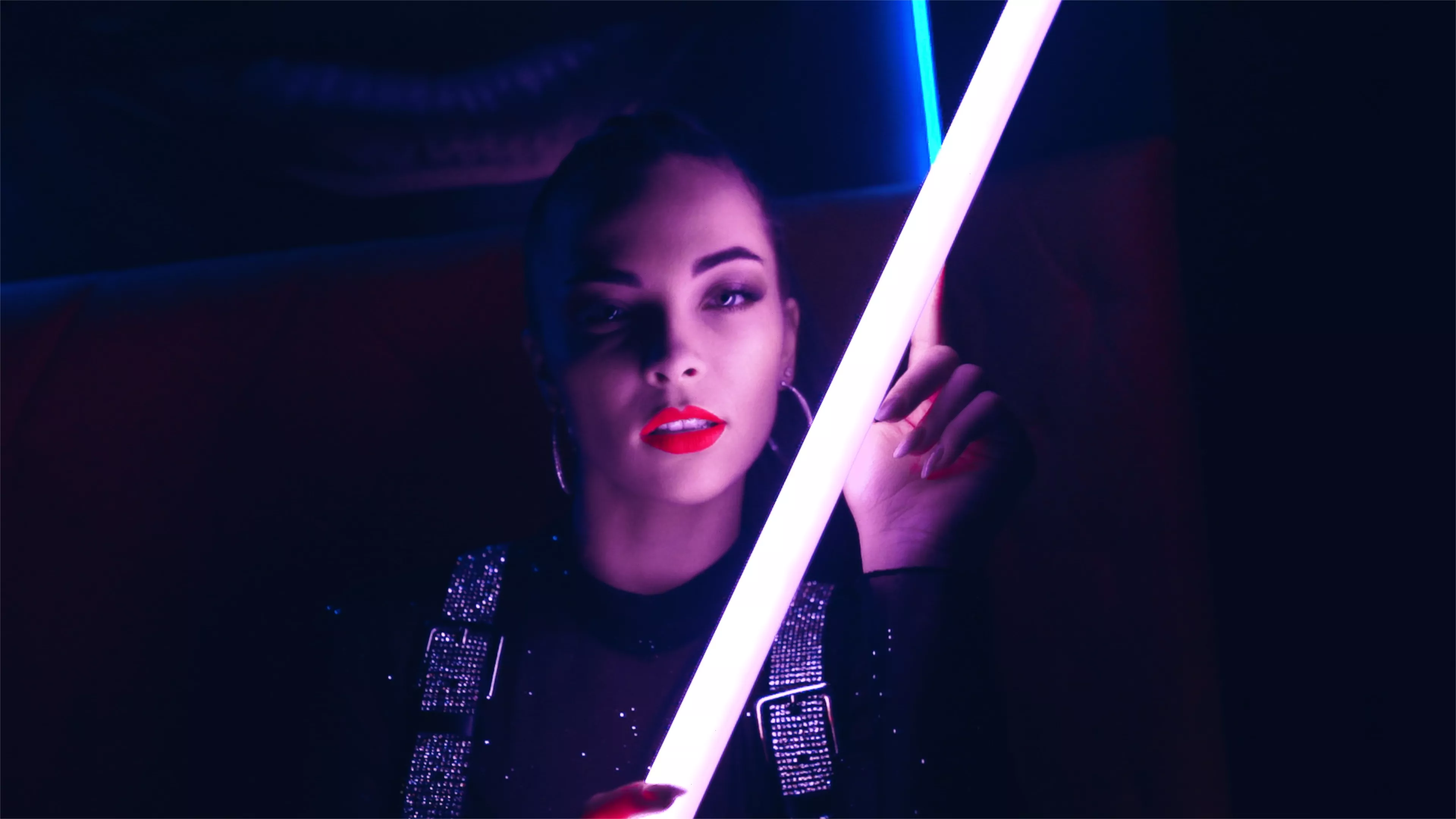 Uwielbiany zespół disco polo zdradza kulisy swojej premierowej produkcji! W klipie zespołu News wystąpiła popularna modelka i znani Dj-e! 